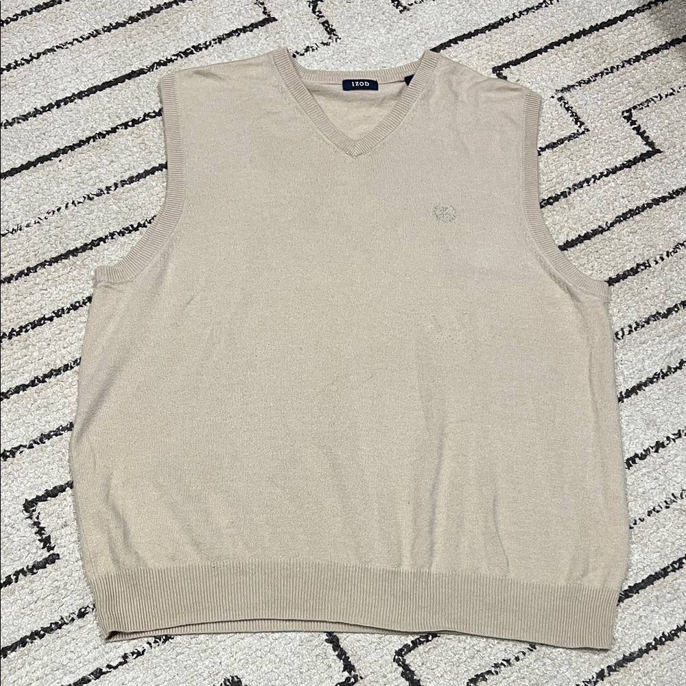 Izod Men's Tan V-Neck Sweater Vest
